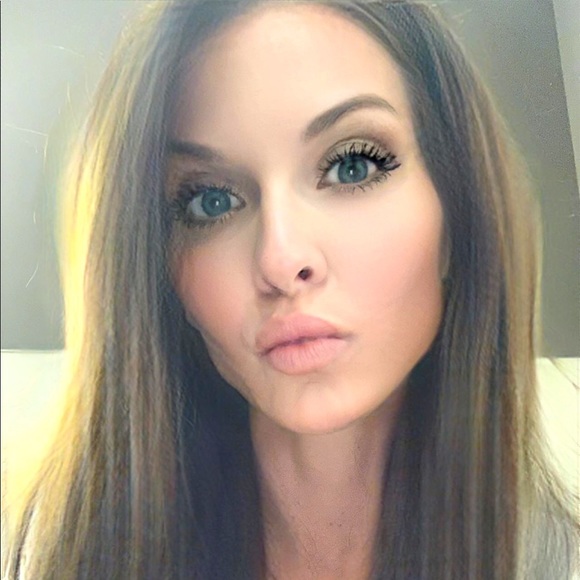 Kelsey St.Mary👱🏻‍♀️. #DealsDealsDeals - Picture 1 of 2